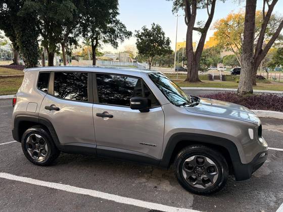 JEEP RENEGADE 1.8 16V FLEX STD 4P AUTOMÁTICO JEEP RENEGADE 1.8 16V FLEX STD 4P AUTOMÁTICO